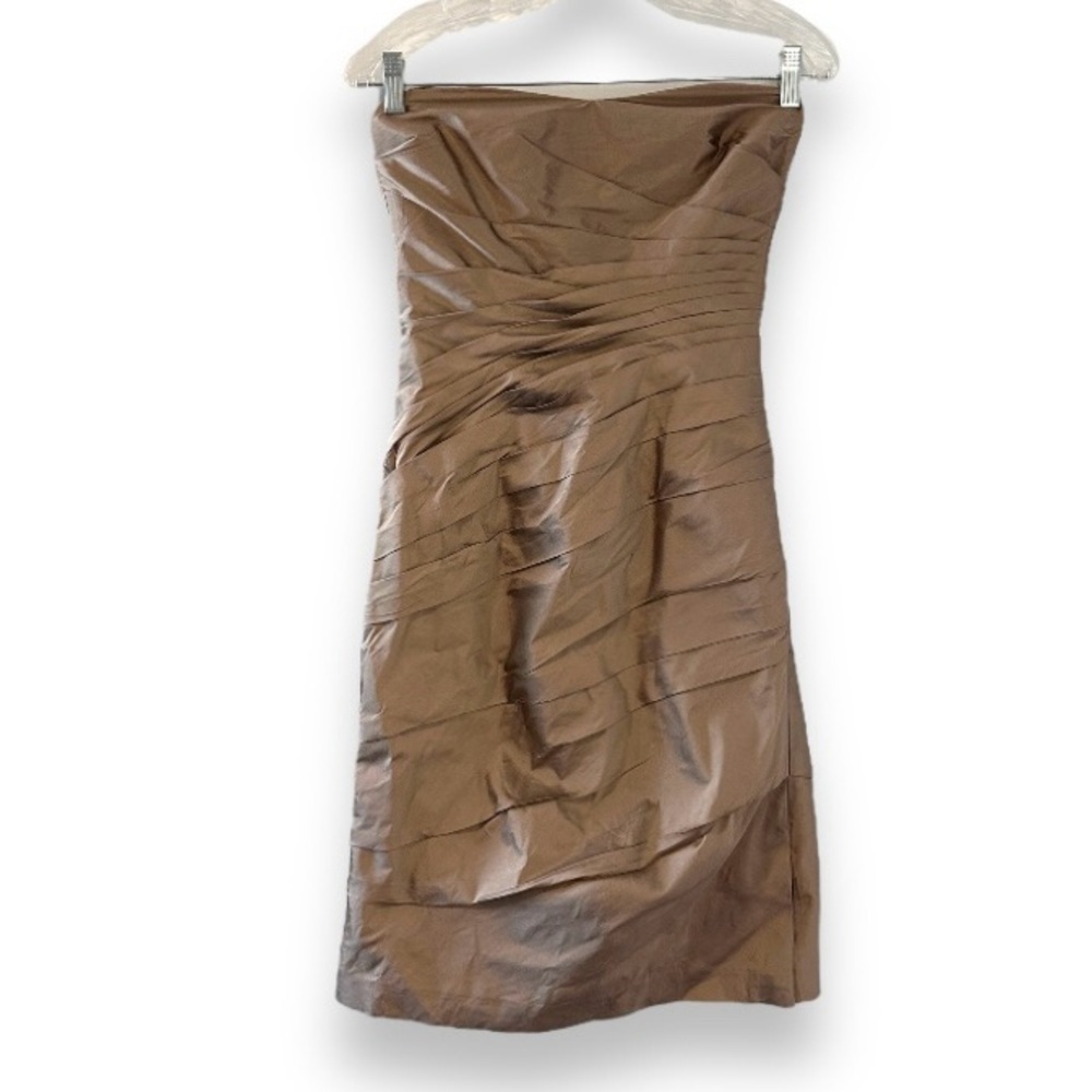 Monique Lhuillier Bridesmaids Champagne Shimmery Strapless Dress Women’s Size 4